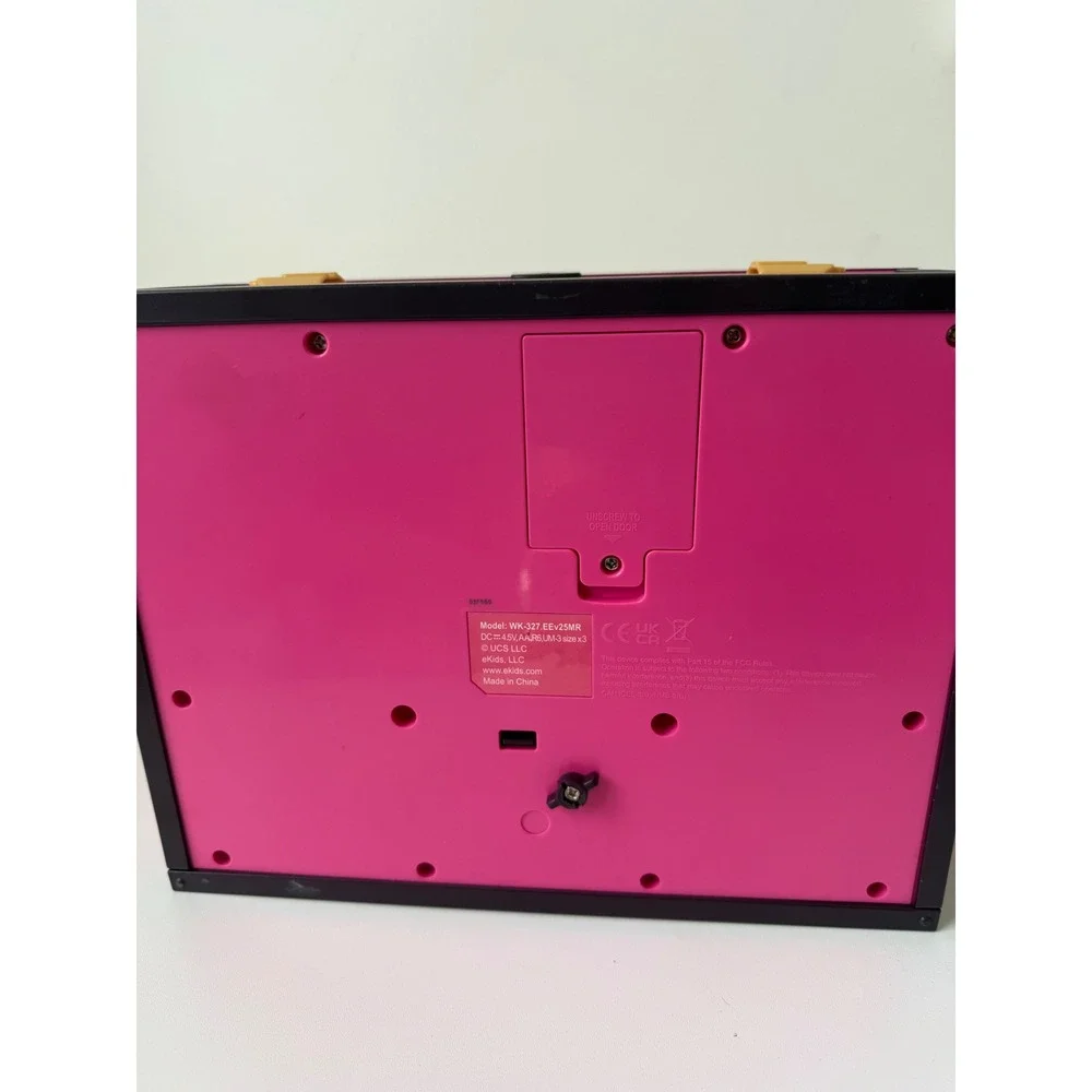 Wicked Movie Glinda Jewelry Box eKids Pink Trunk with Beads WK-327.EEv25MR